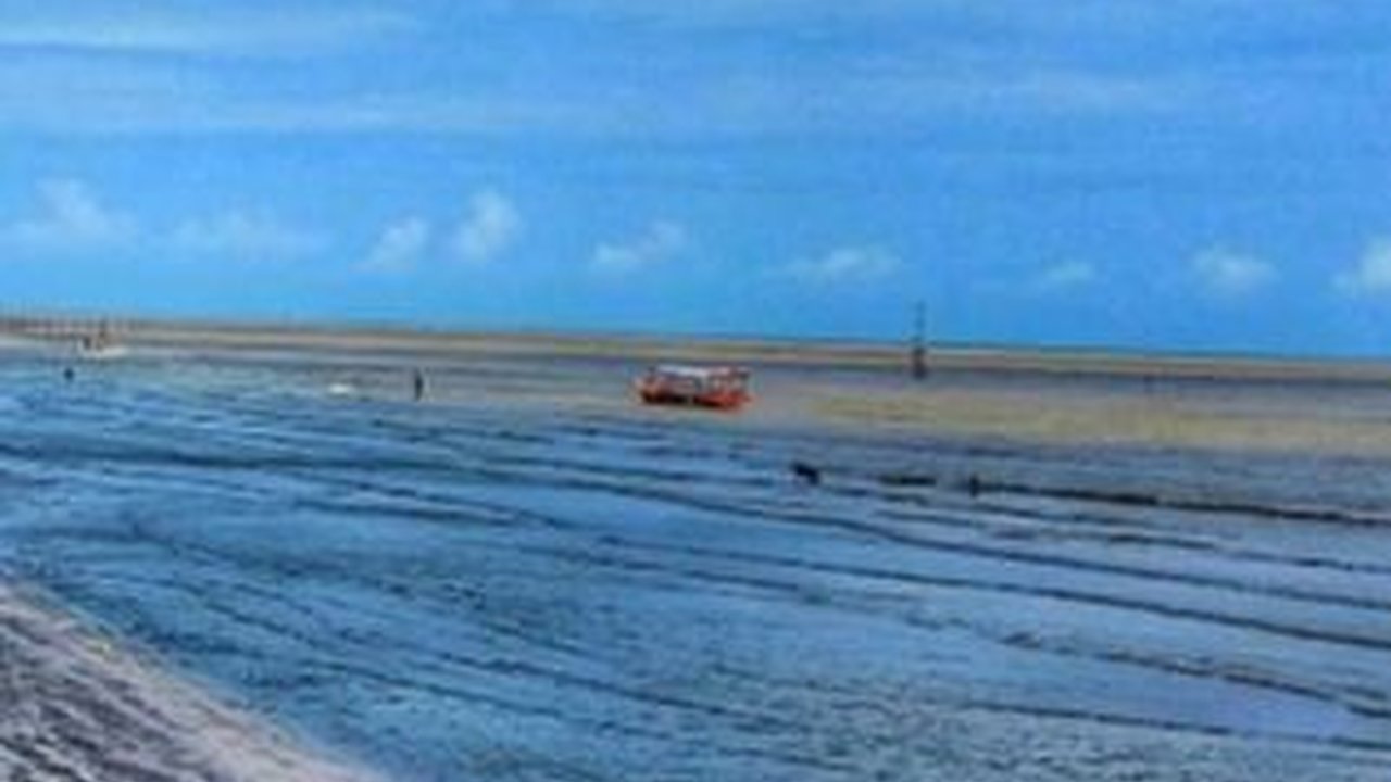 12 Wisata Karawang yang Hits dan Menarik, Cocok untuk Liburan Keluarga