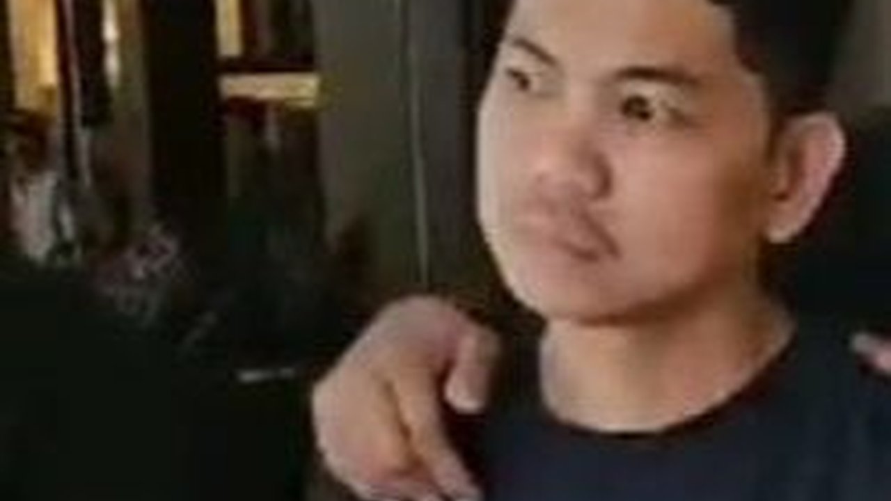 Momen Pacar Tamara Tyasmara Baru Bangun Tidur Ditangkap Polisi, Ada Ibu Kerudung Merah Nangis