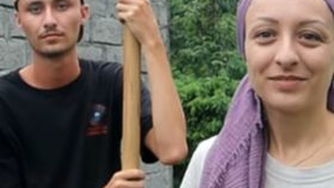 Sayang dengan Kakak Ipar, Adik Melissa dan Pacarnya Rela Gatal-gatal Bantu Ngarit Untuk Pakan Sapi