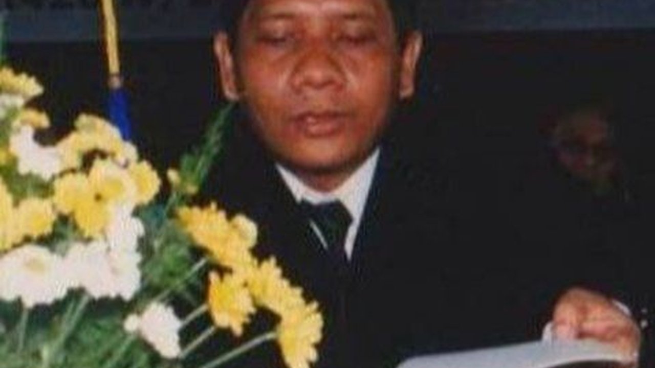 Potret Lawas Mahfud MD Ikut Sidang Kabinet Bersama Presiden ke-4 RI, Ternyata Pernah Menolak jadi Menteri