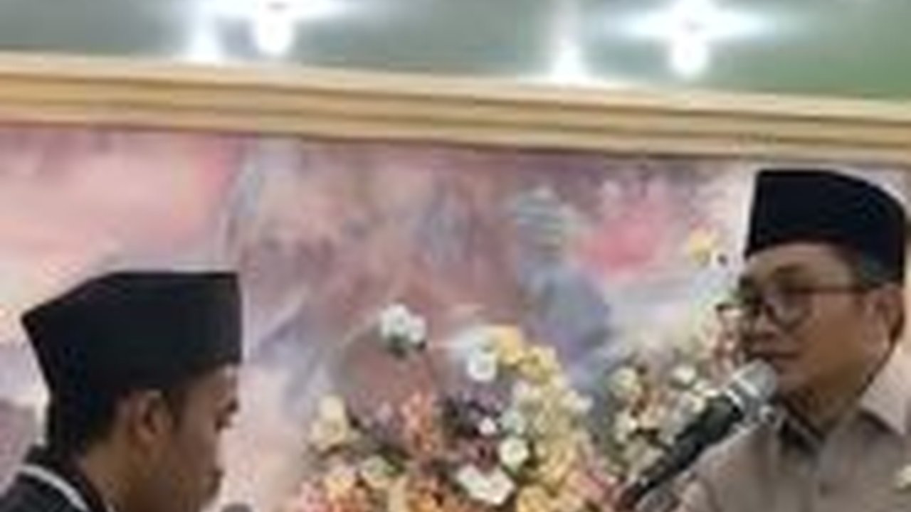 Viral Pengantin Ucap Ijab Kabul di Atas Motor Trail, Momen Sahnya Ditutup dengan Geberan Knalpot