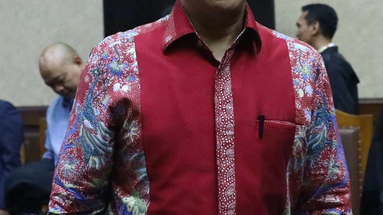 Mantan Menpora Imam Nahrawi Bebas Bersyarat dari Lapas Sukamiskin