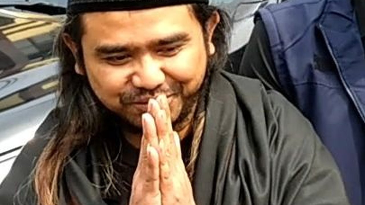 Kronologi Konten Boleh Tukar Pasangan Suami Istri Gus Samsudin