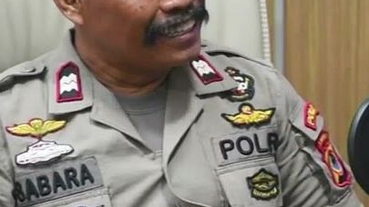 Sangar Berkumis Gede, Tiba-tiba Panglima Biring Sambil Bawa Senjata Sambangi Polda Sulsel Temui Brimob Pasukan Elite Polisi