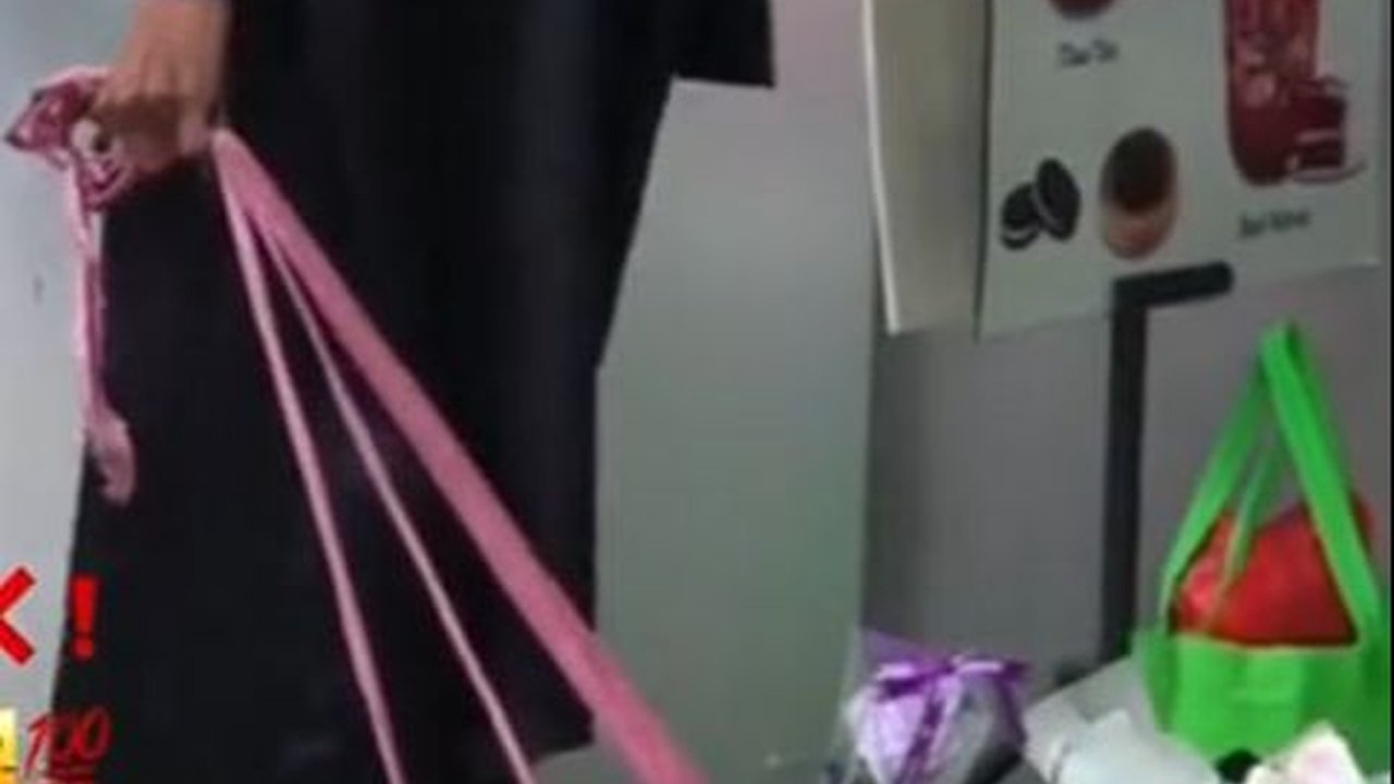 Viral Mahasiswa di Kalimantan Timur Wisuda Dapat ‘Truk Bunga’ saat Wisuda, Curi Perhatian