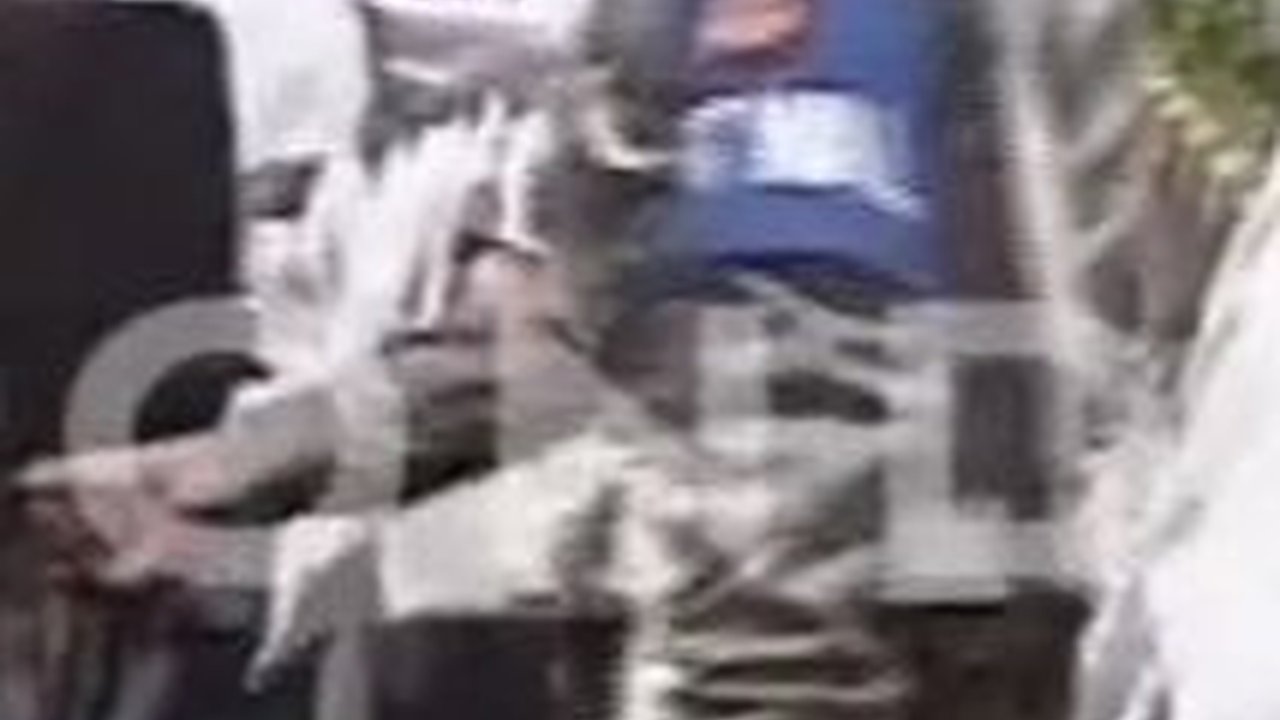 Pengayom Masyarakat Sejati, Video Lawas Anggota TNI-Polri Bantu Anak Sekolah di Tahun 1998 Disorot