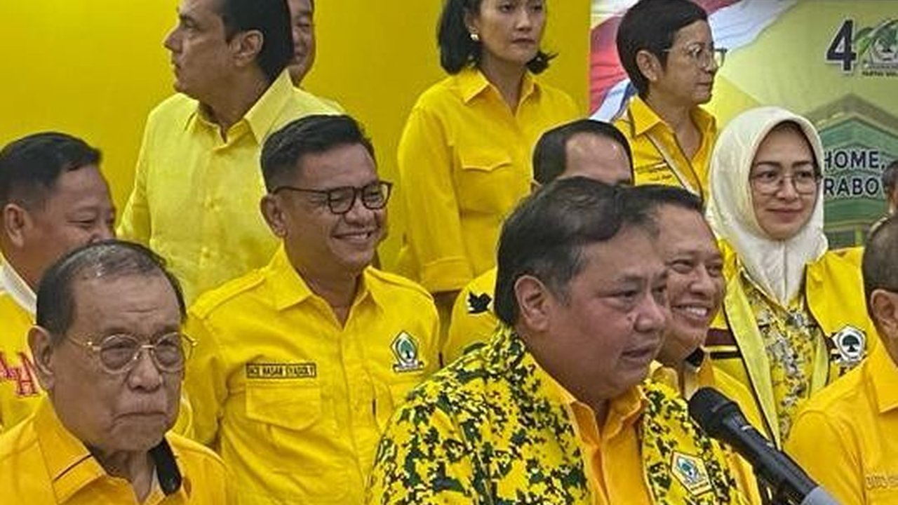 Di Depan Bamsoet, Airlangga Tegaskan Tidak Ada Munas Golkar sampai Desember 2024