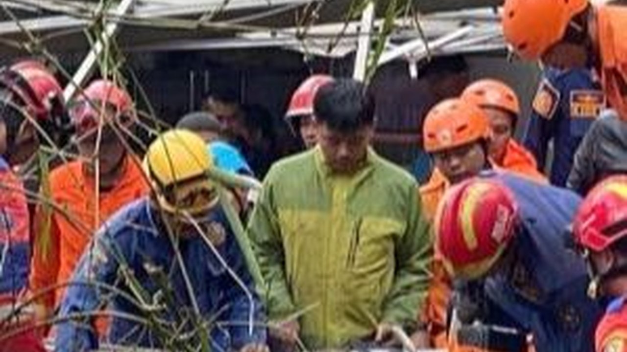 Kronologi Longsor di Tempat Wisata Puncak Bogor, 2 Orang Tertimbun
