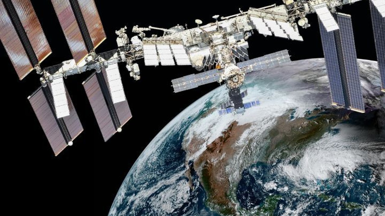 Gawat, Ada Kebocoran Udara di Stasiun Luar Angkasa