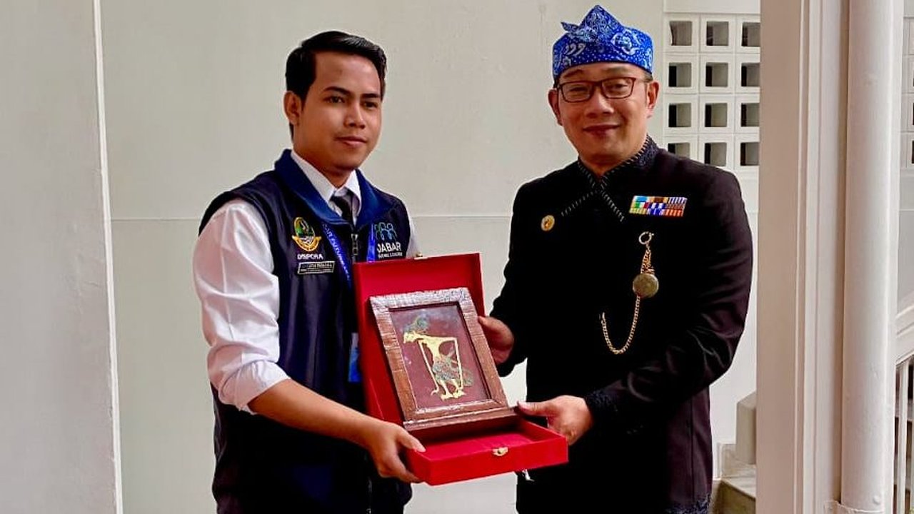 Mengenal Sosok Atla Tegar, Ajudan Ridwan Kamil Jadi Wisudawan Terbaik Universitas Brawijaya dengan IPK 3,93