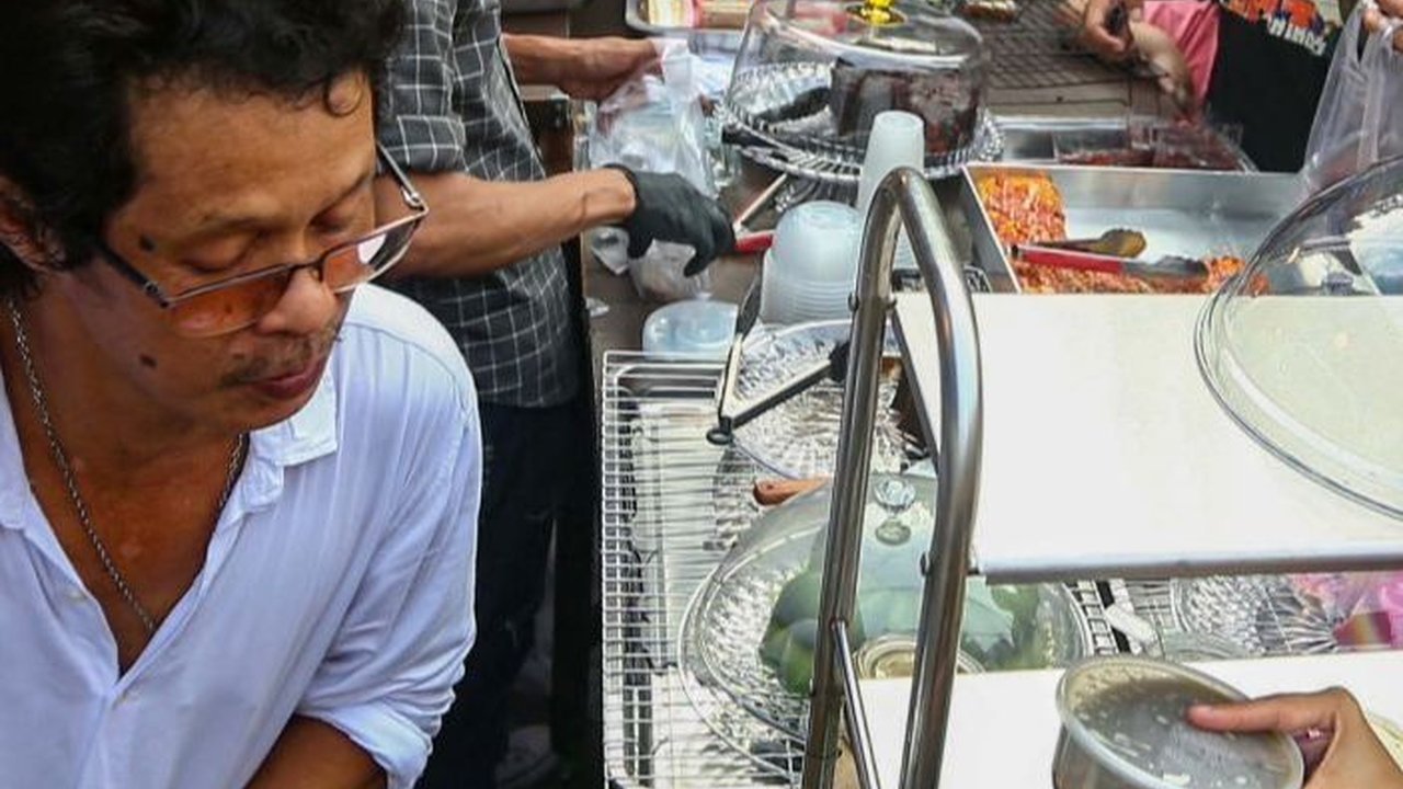 FOTO: Penampakan Pasar Takjil di Jalan Panjang Jakarta Barat yang Jadi Tempat Wisata Kuliner Sembari Ngabuburit Ramadan