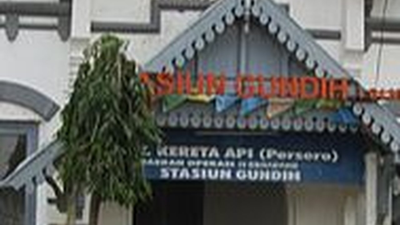 Melihat Keunikan Stasiun Gundih di Grobogan, Bangunan Klasik Bergaya Arsitektur Indische Empire