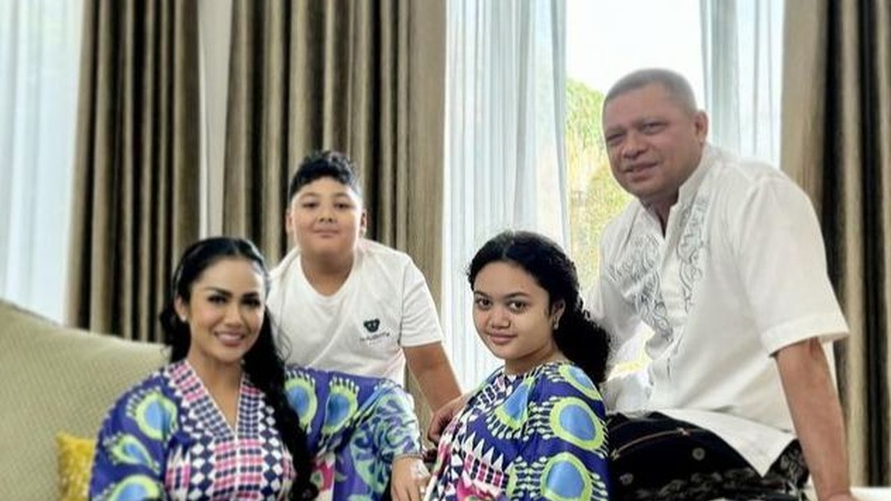 Potret Penuh Kehangatan Kris Dayanti Jalani Ramadan Hari Pertama Bareng Keluarga Besar, Yuni Shara Ramai Disorot