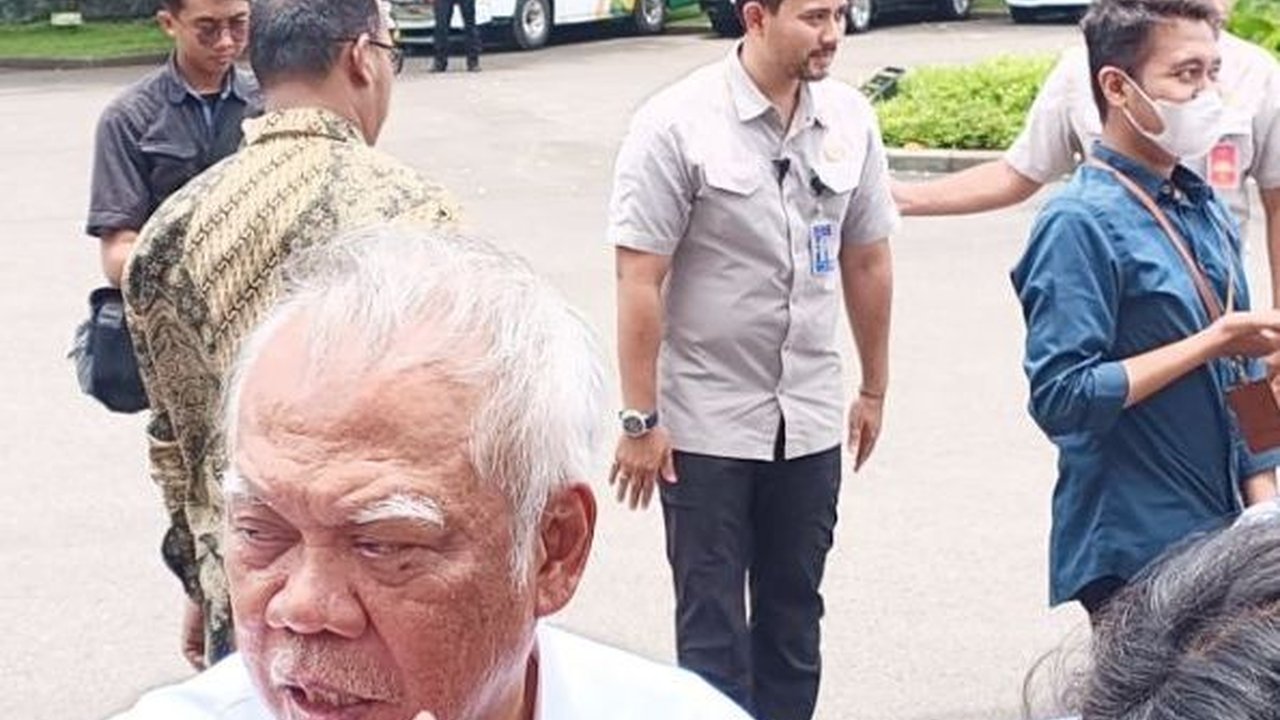 VIDEO: Pak Bas Blak-blakan Isi Rumah Menteri di IKN, Luhut Protes: Lho Kok Kecil!