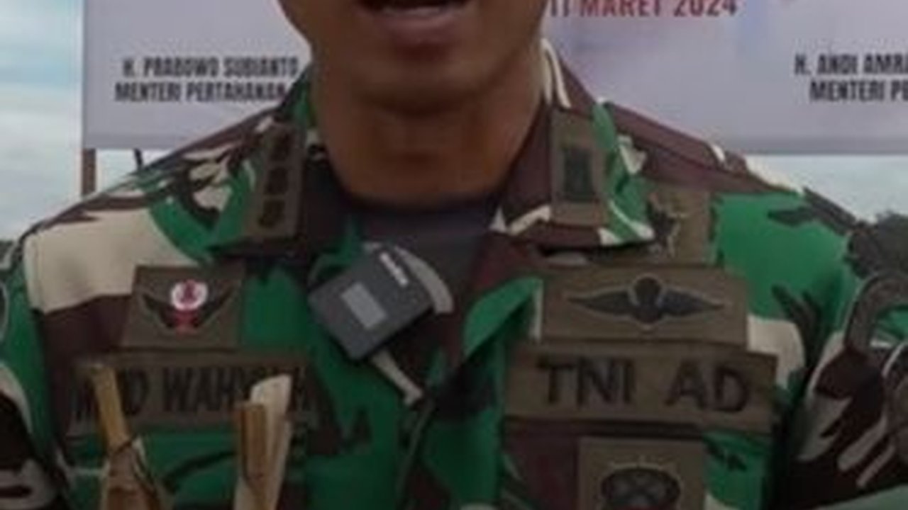 VIDEO: Momen Jenderal Bintang Tiga Asisten Prabowo Panen Raya Jagung di Kalteng