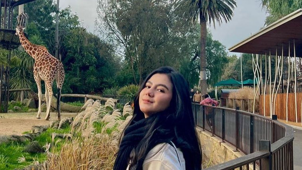 Perankan Tokoh Shafira di Para Pencari Tuhan Jilid 17, Intip Perjalanan Karier Andi Viola