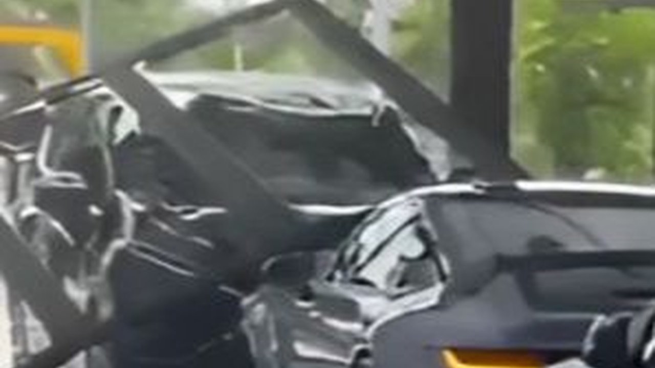 4 Fakta Tragedi Xpander Tabrak Porsche di Showroom Mewah, Mobil Rp8,9 M Ringsek