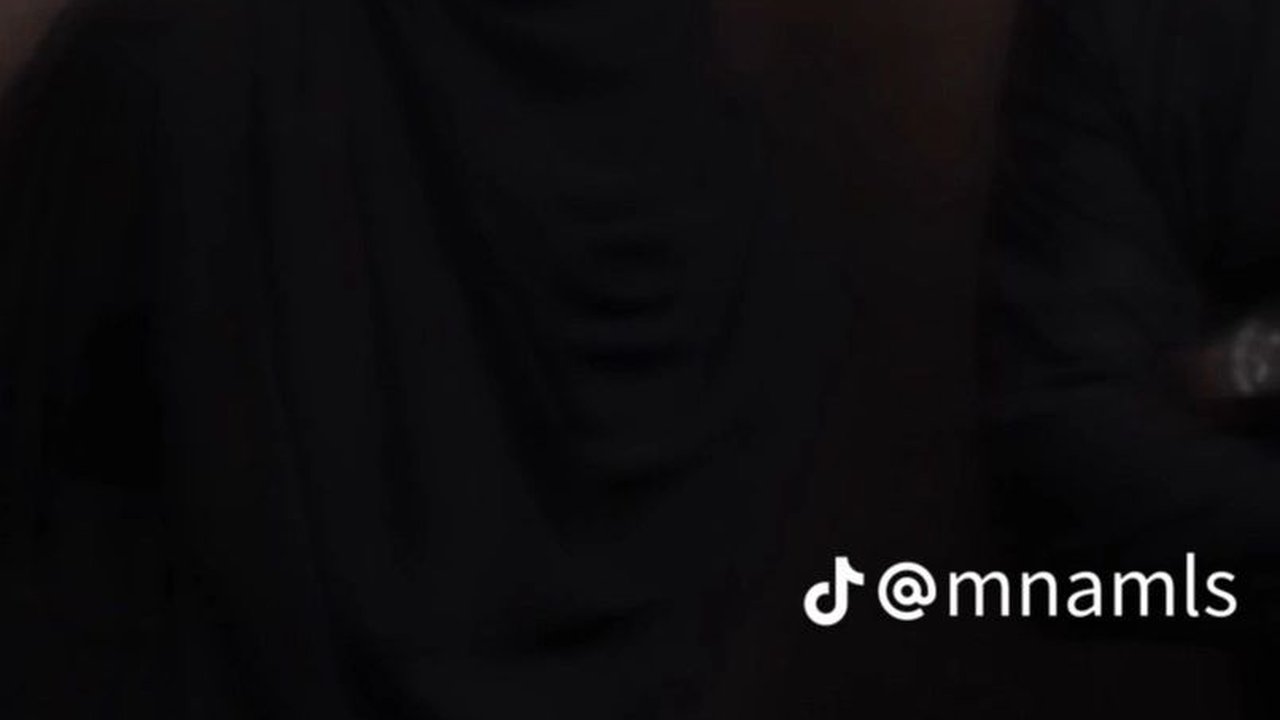 Wanita Ini Akhirnya Berjodoh dengan Teman SD Setelah 14 Tahun Terpisah, Kisahnya Viral Curi Perhatian