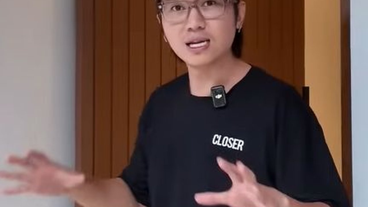 Hasil dari Jualan Seblak, Intip Potret Rumah Baru Rafael Tan yang Tampak Mewah!