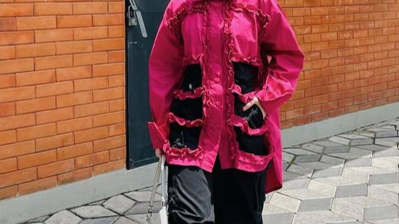 Potret OOTD Simple ala Nissa Sabyan yang Menawan, Bisa Jadi Inspirasi Untuk Acara Bukber Bareng Bestie