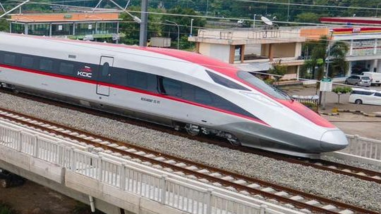 Kemenhub Prediksi 1,42 Juta Orang Bakal Mudik Lebaran Naik Kereta Cepat Whoosh