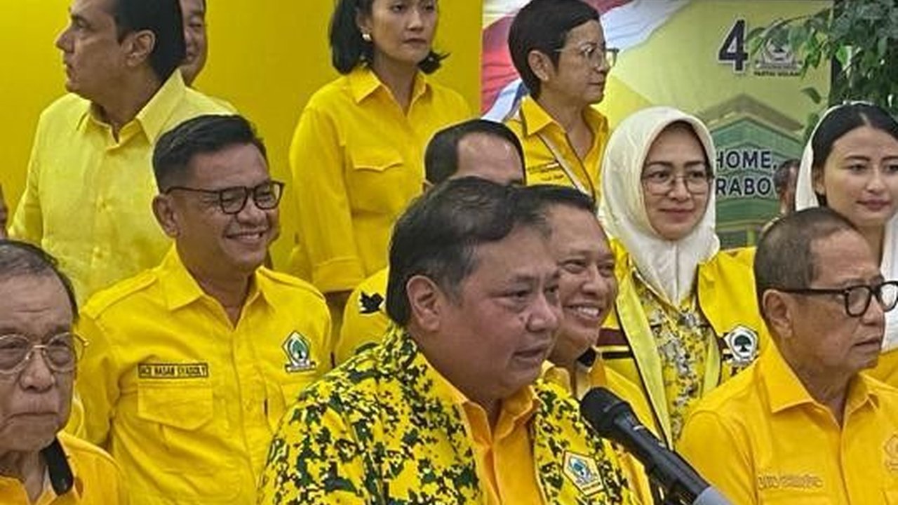 Bukan Jokowi dan Gibran, DPD Golkar DKI Jakarta Dukung Airlangga Jadi Ketum Lagi