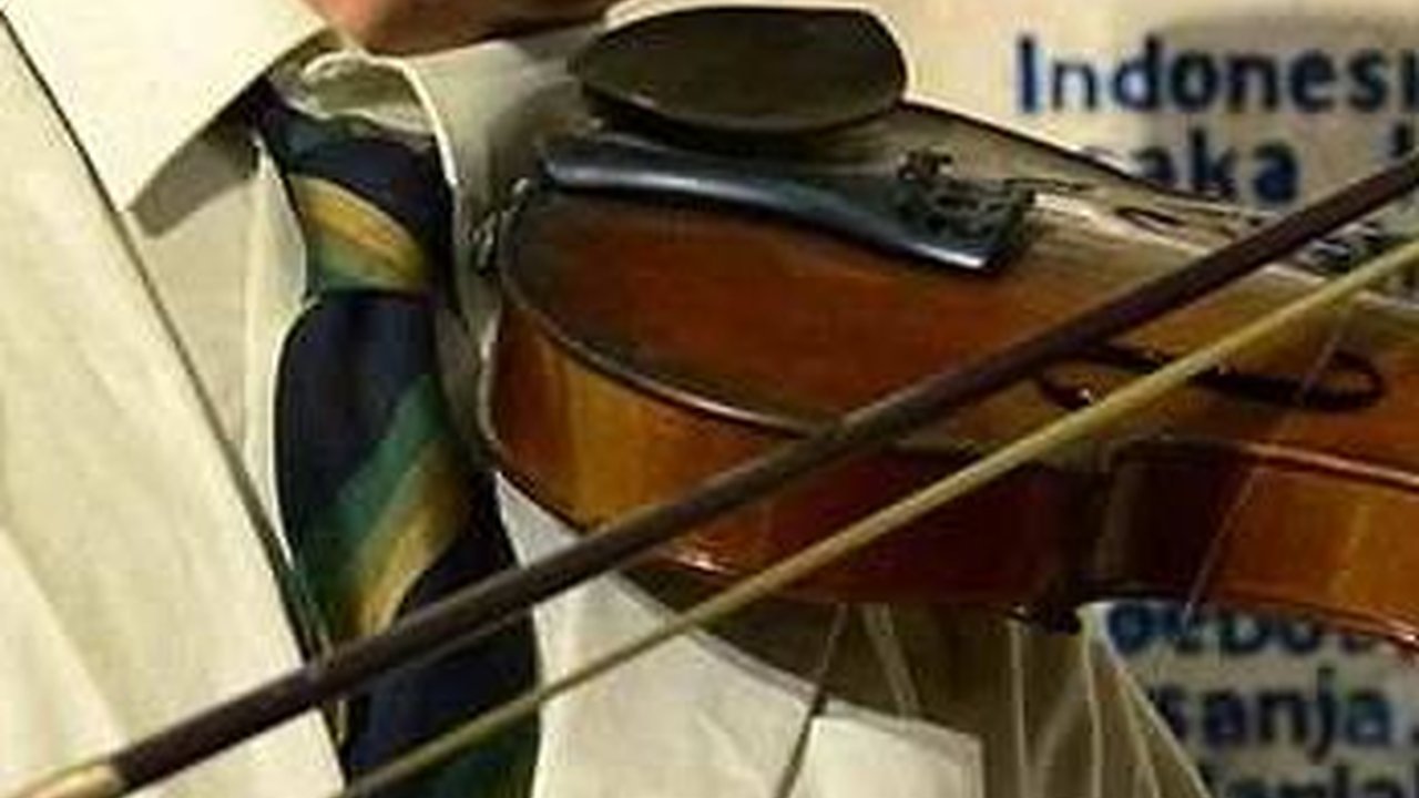 19 Maret 1903: Lahirnya W.R Soepratman, Pencipta Lagu Indonesia Raya