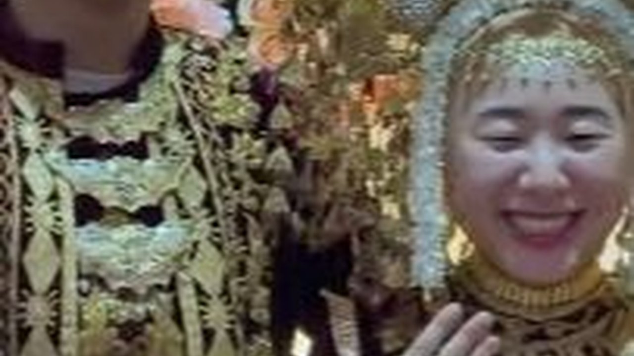 Momen Pernikahan Pria Indonesia dengan Wanita Jepang Pakai Adat Minang 'Aku Enggak Grogi Hanya Tersenyum'
