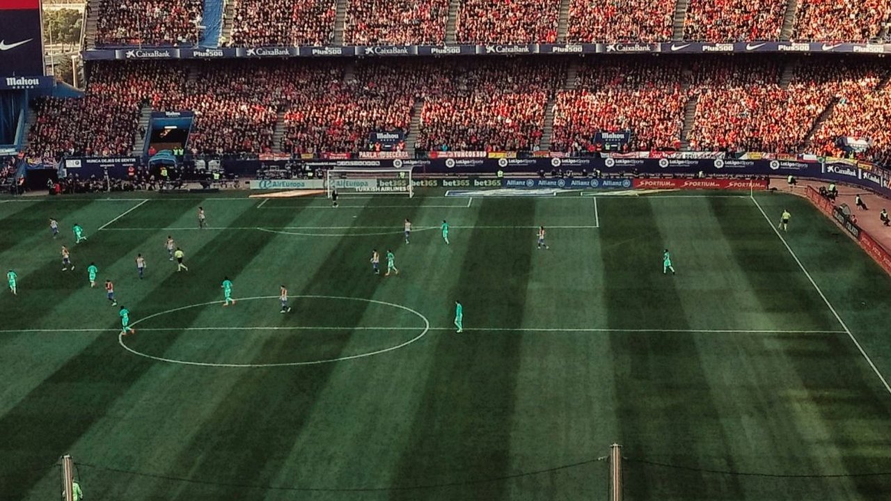 100 Kata-Kata Suporter Bola, Penuh Semangat Meriahkan Suasana