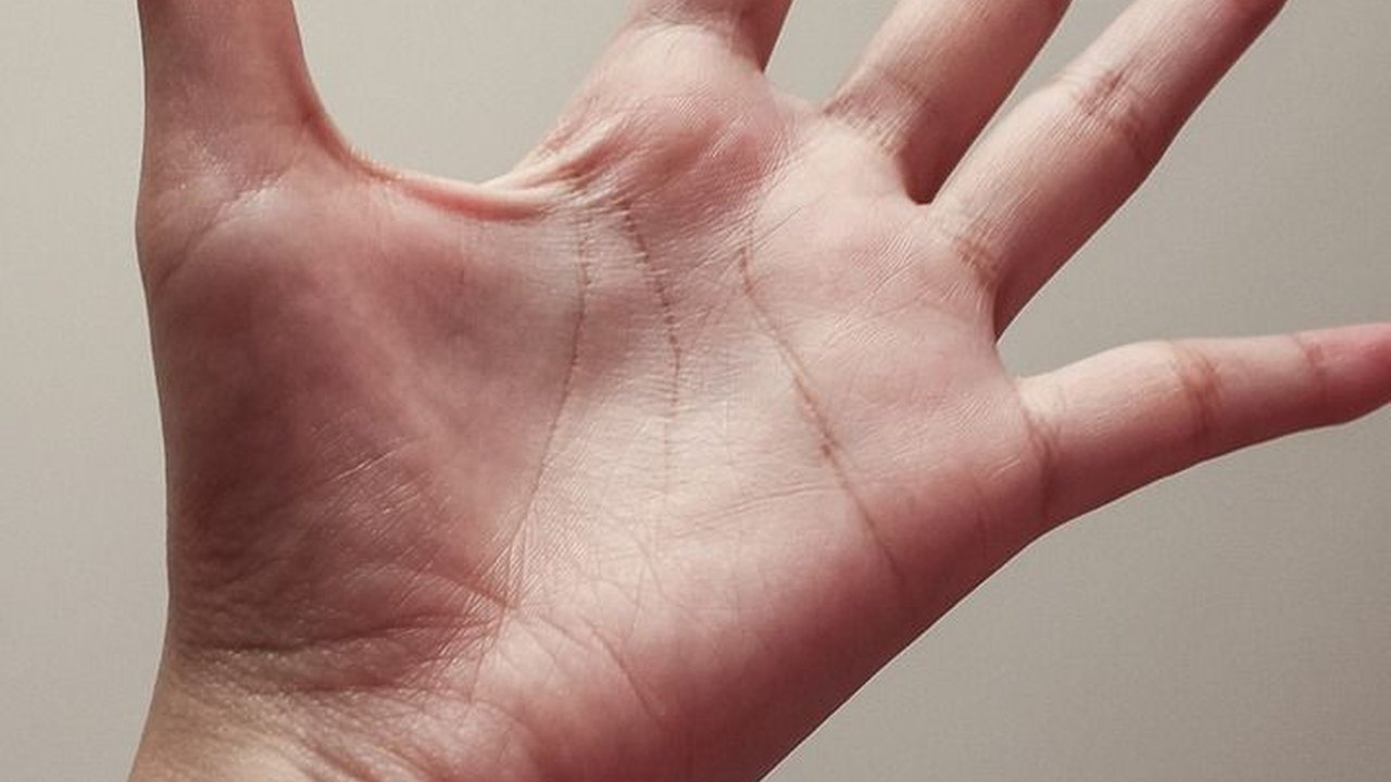 Mitos Tangan Kiri Gatal, Tanda Dapat Rezeki hingga Kesialan