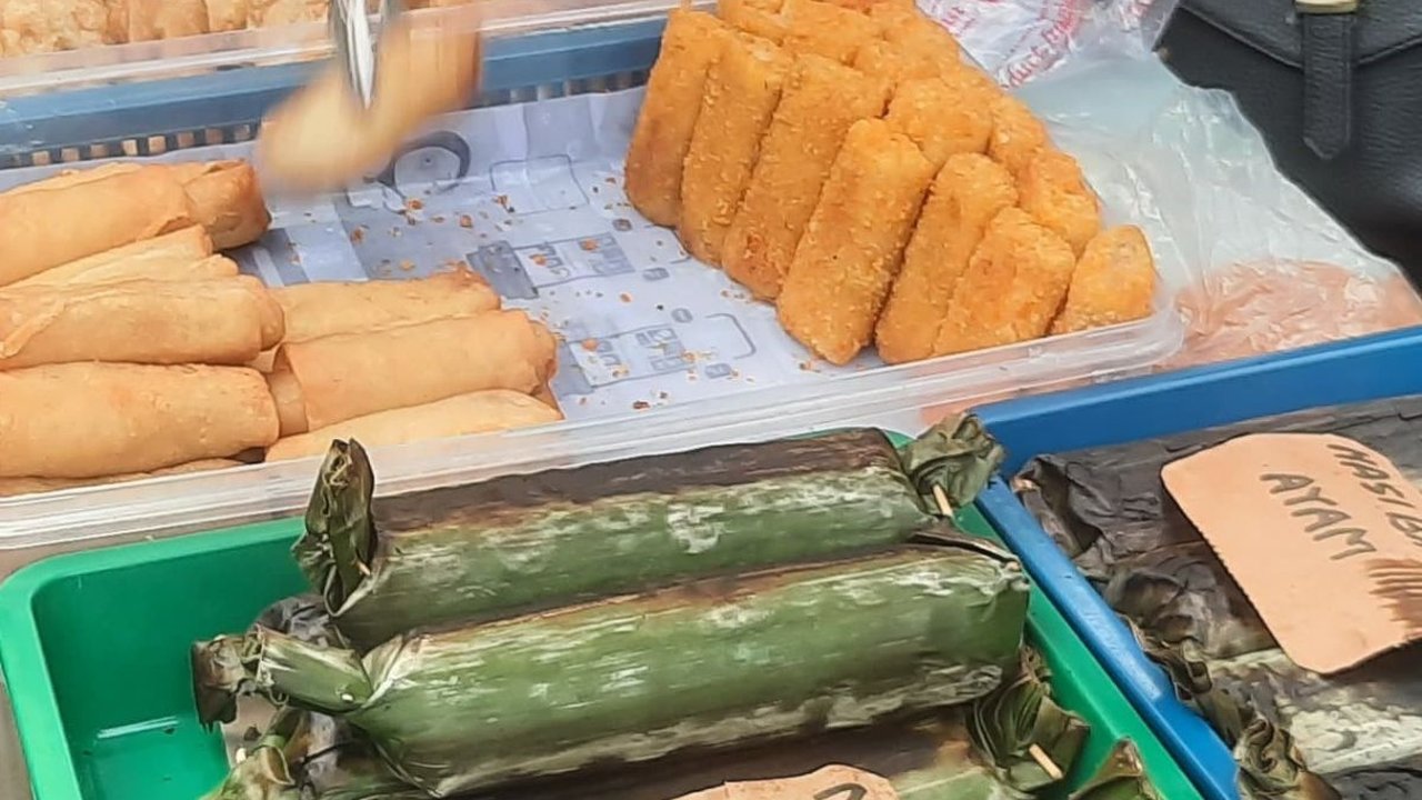Serunya Tradisi Bertukar Takjil Jelang Berbuka di Sumsel, Ragam Jenis Makanan Tumpah Ruah