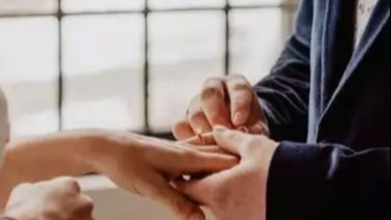 Pilih Hanya Nikah di KUA, Alasan Perempuan Ini Bikin Kagum Warganet