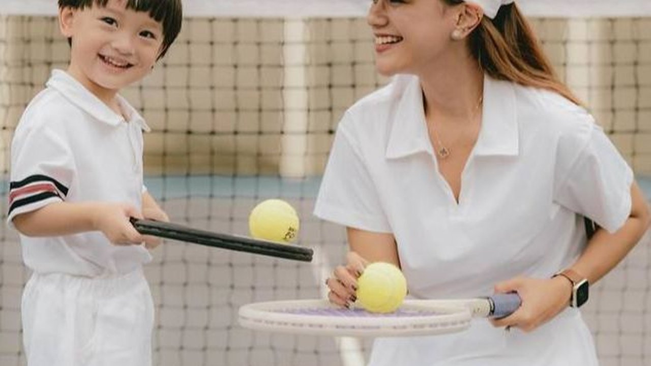8 Foto Audi Marissa yang Tetap Cantik dan Stylish Saat Main Tenis