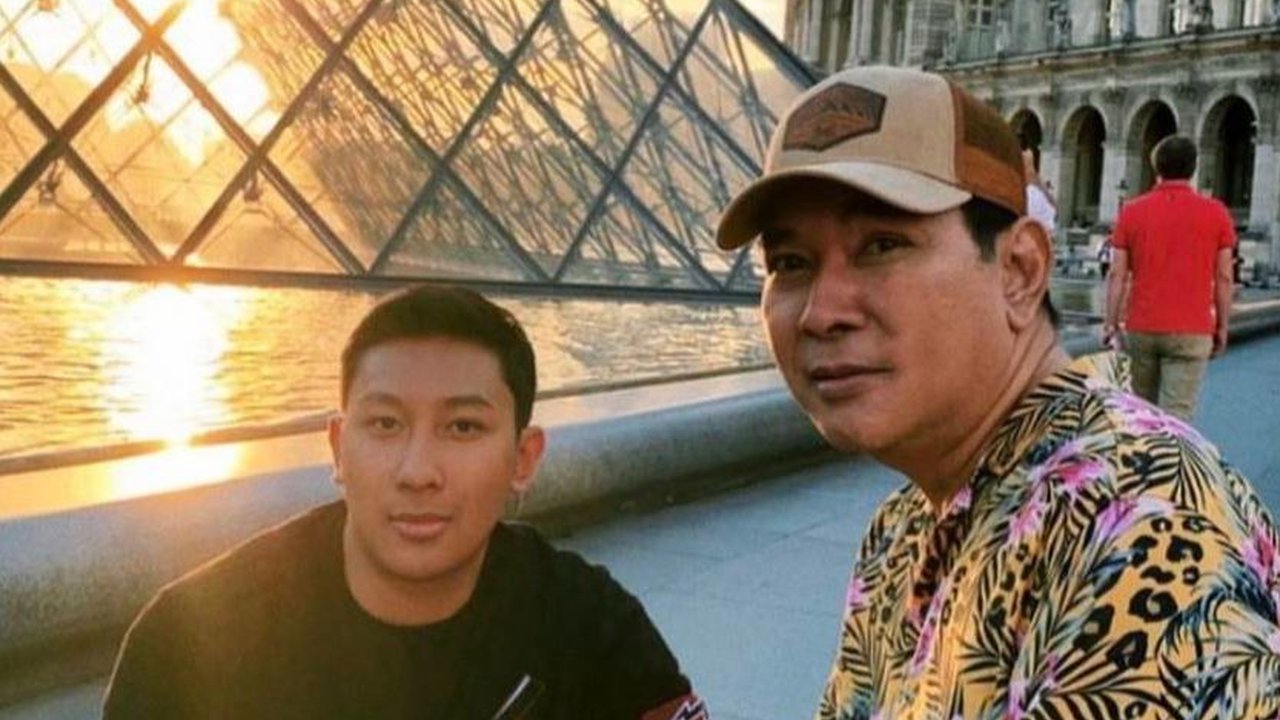 Potret Darma Mangkuluhur dengan Tommy Soeharto, Anak & Bapak Wajahnya Mirip Bak Kembaran