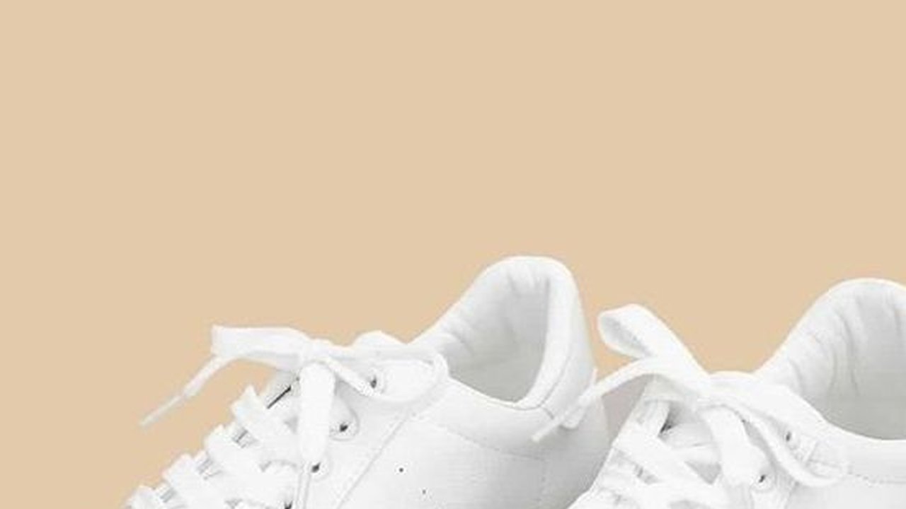 10 Sneakers Putih Terbaru untuk Pria di Tahun 2024, Ideal untuk Merayakan Lebaran