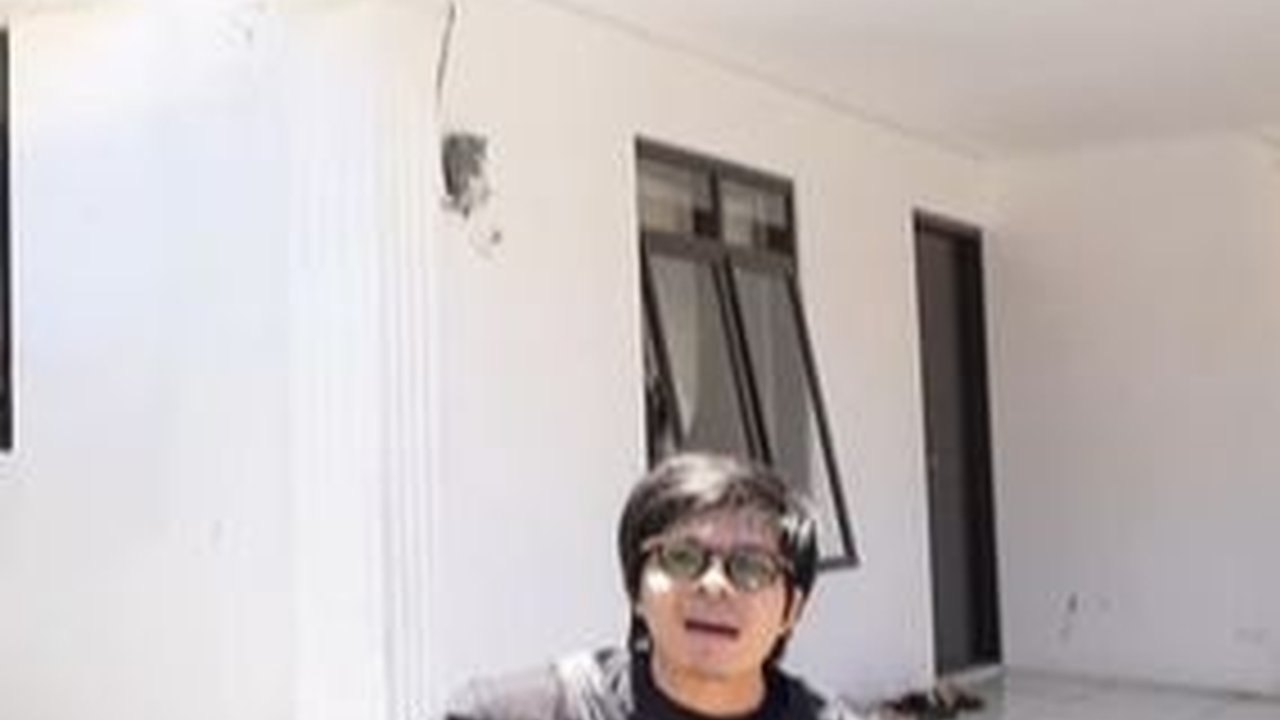 Potret Rumah Mantan Istri Kurnia Meiga, Sederhana Tapi Luas Banget yang Dilengkapi Gor Senilai Rp 40 Miliar