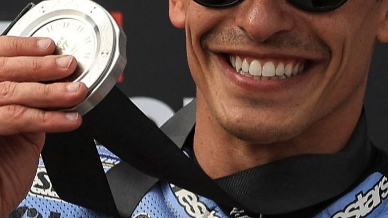 FOTO: Senyum Semringah Marc Marquez Usai Tampil Ganas dan Sukses Raih Podium Perdana bersama Ducati di MotoGP Portugal 2024