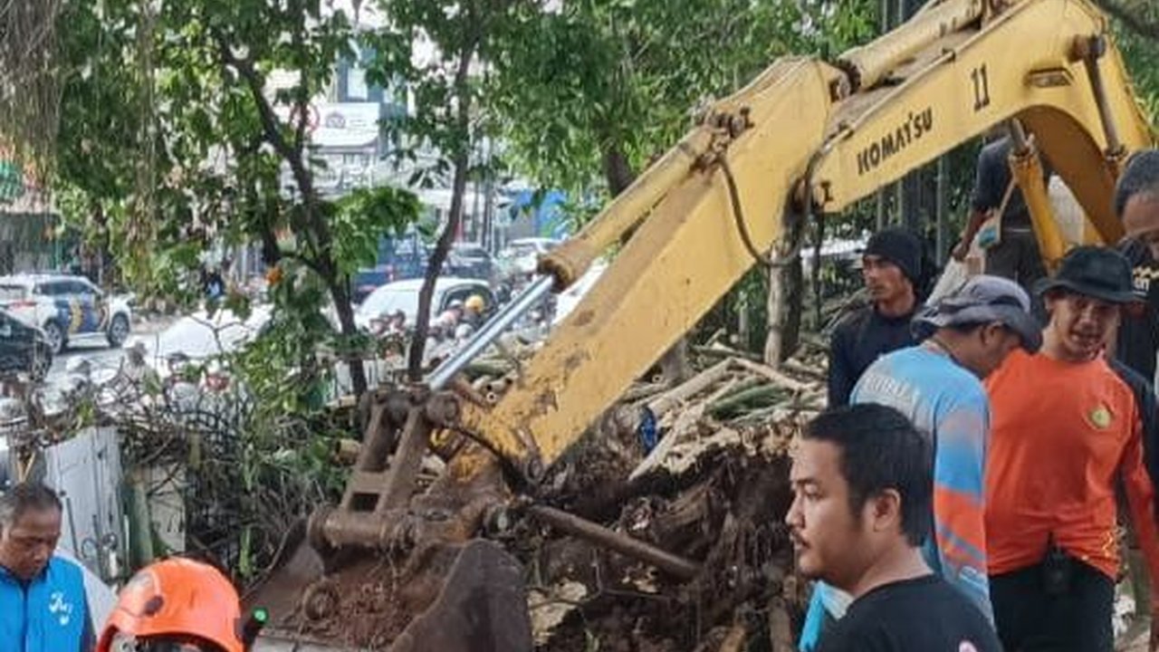 Heru Budi Klaim Penyebab Hek Kramat Jati Banjir Bukan Proyek Tanggul Jebol, Tapi Ada Turap