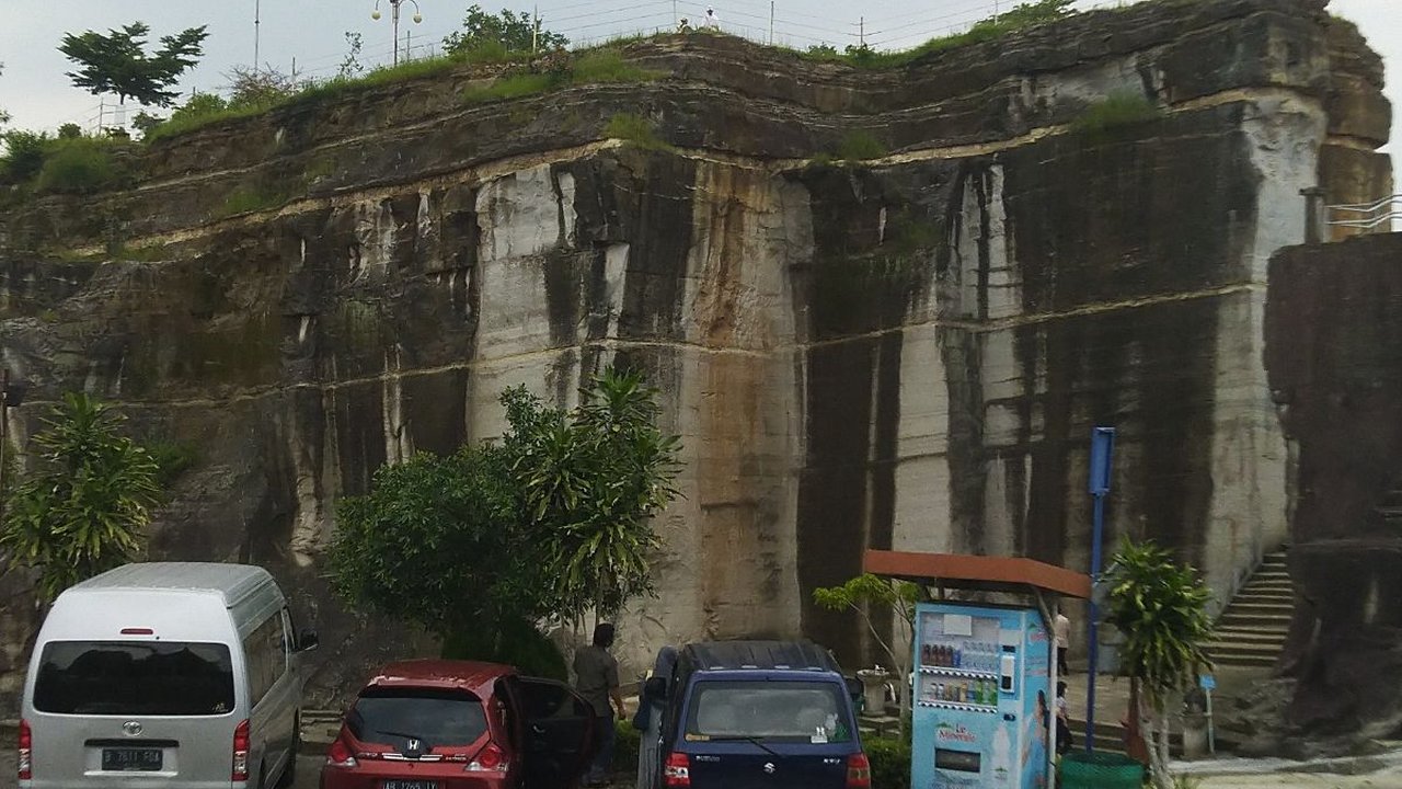 Berkat Program Desa BRIlian, Wisata Tebing Breksi Makin Berkembang dan Berikan Manfaat bagi Pelaku UMKM Sekitar