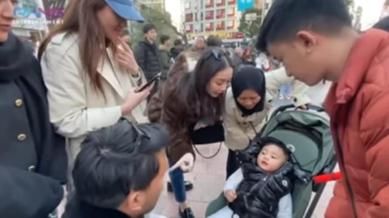 Rayyanza Auto Nangis Disinggung soal Ameena oleh Thariq Halilintar saat Liburan di Jepang