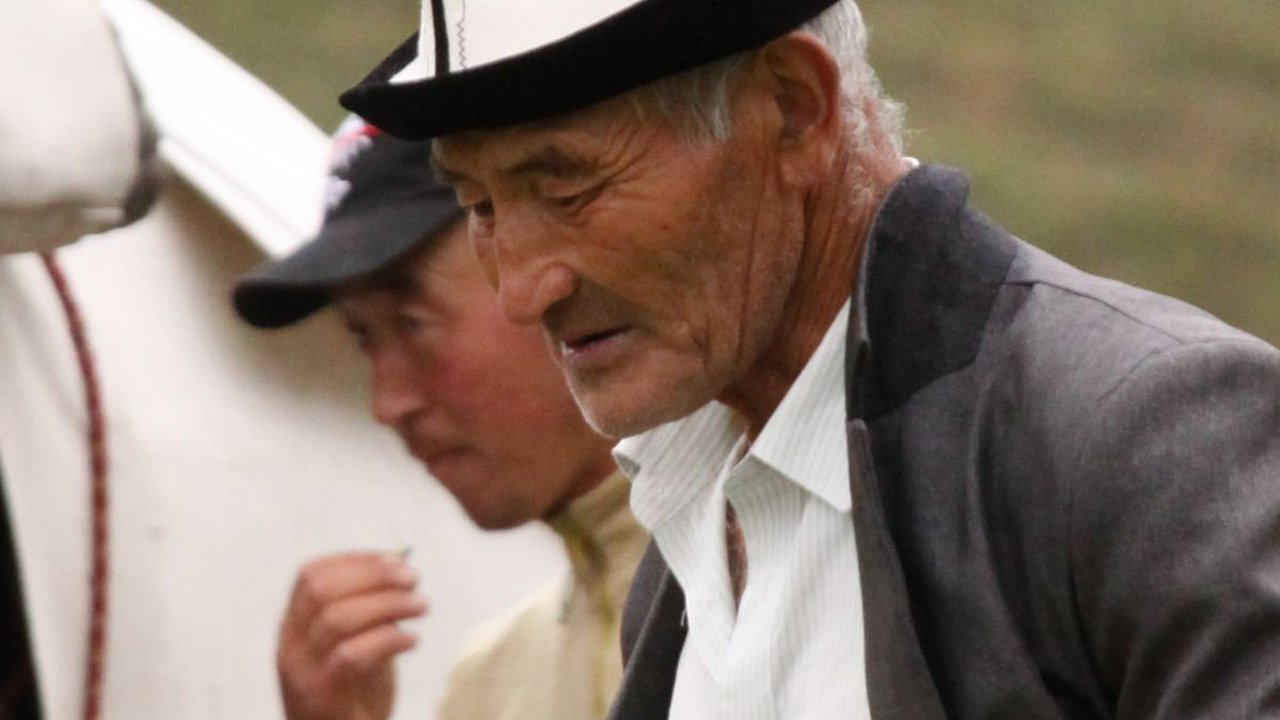 5 Maret Hari Topi Nasional di Kyrgyzstan, Topi Tradisional Bermakna Sakral