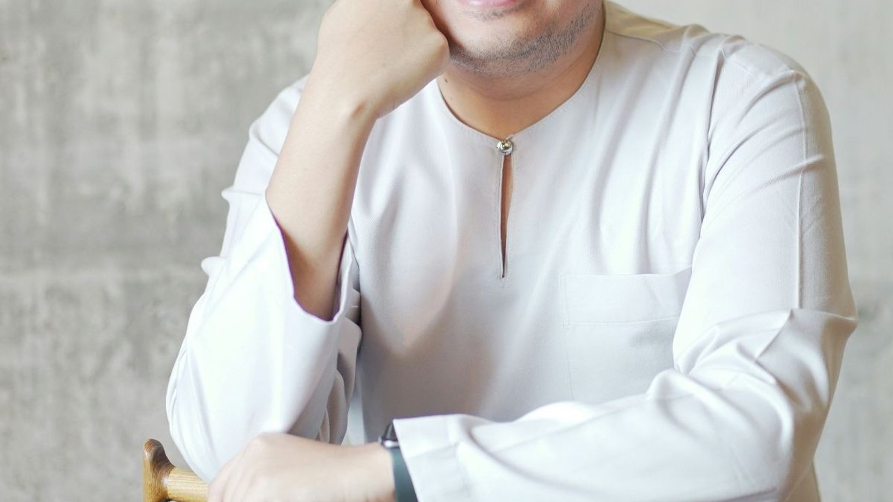 Baju Kurung Cekak Musang: Ini Asal, Sejarah dan Desainnya