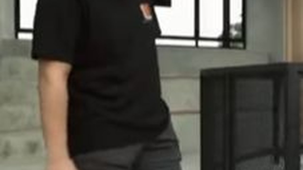 8 Potret Rumah Ustaz Felix Siauw Berkonsep Unik dengan Tema Industrial, Atta Halilintar Melongo