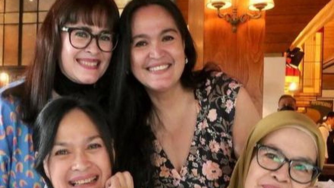 Intip Potret Kompak Donna Harun Bersama Kakak dan Adiknya, Terbaru Rayakan Ultah Bareng