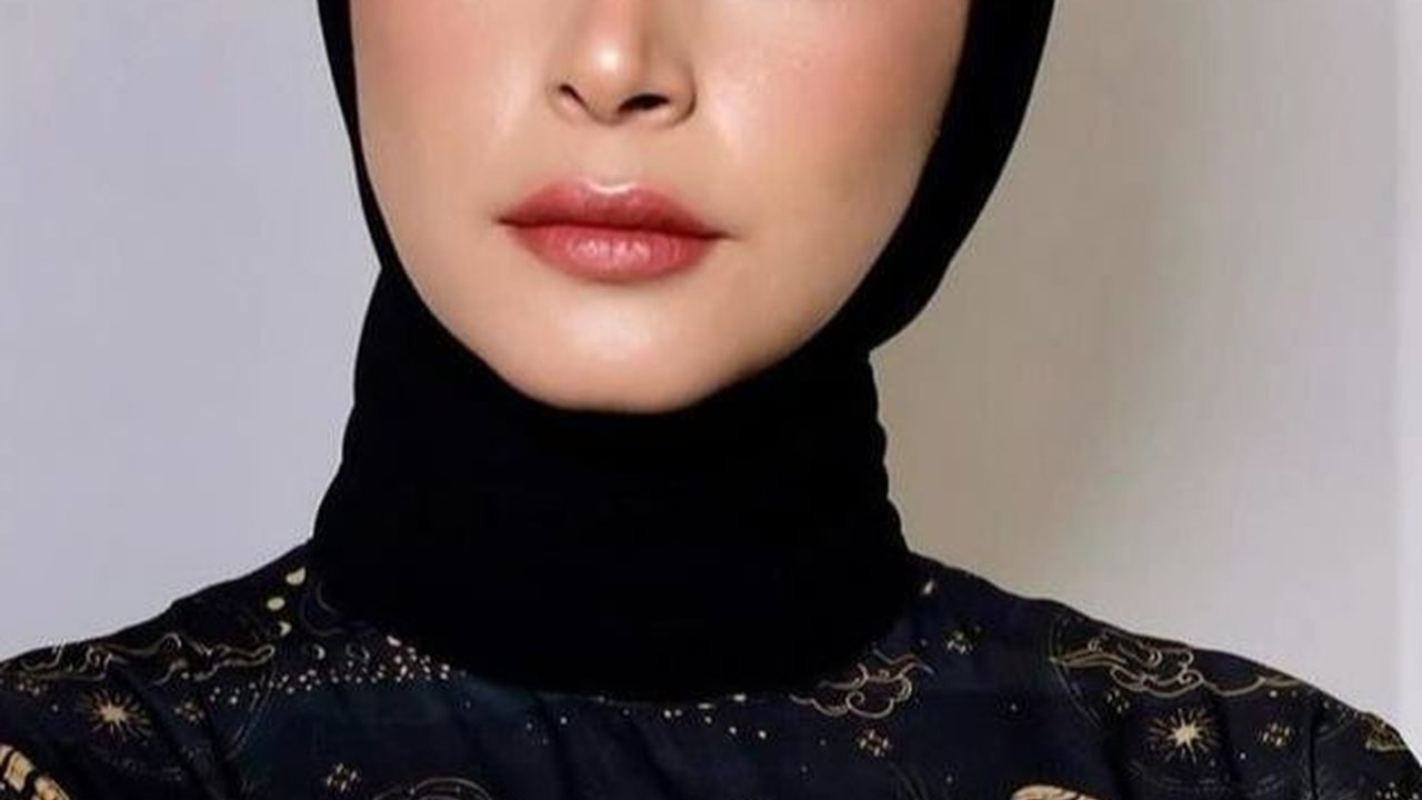 Potret Nabila Syakieb Cantik Berhijab Saat Jadi Model