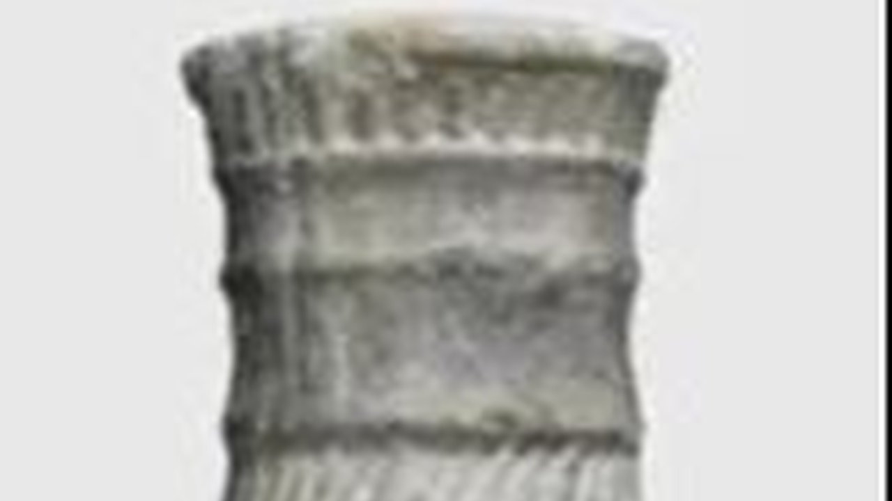 Arkeolog Temukan Lipstik Berusia 4.000 Tahun, Wadahnya Terbuat dari Batu Mulia