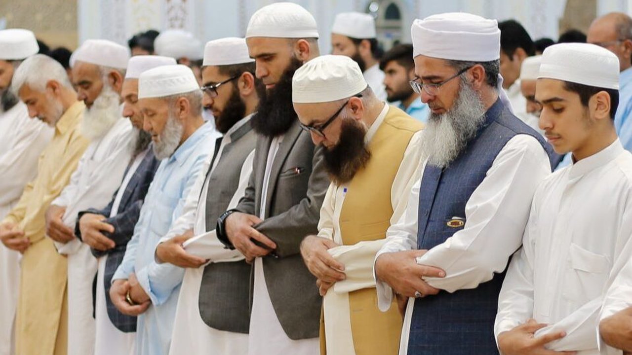 Bacaan Doa Setelah Tarawih Latin dan Artinya, Tambah Pahala di Bulan Mulia