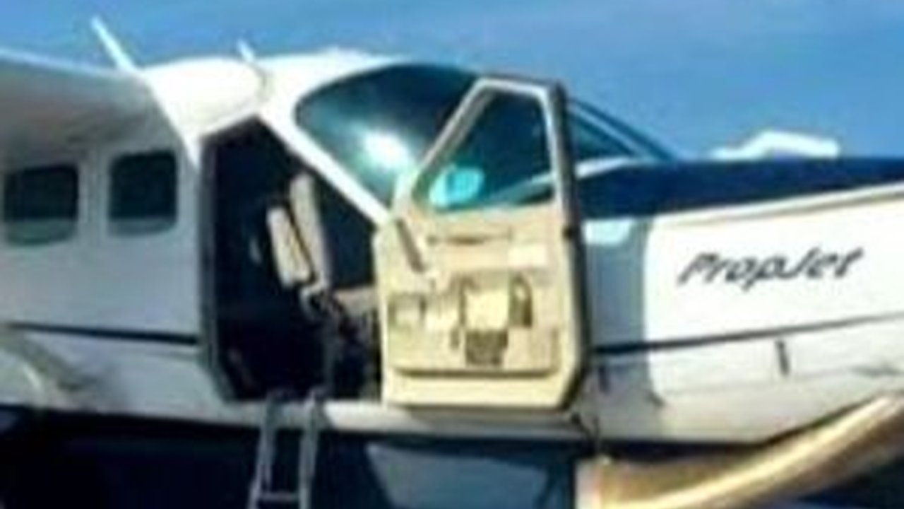 Puing Pesawat Smart Air yang Jatuh di Binuang Ditemukan Tim SAR