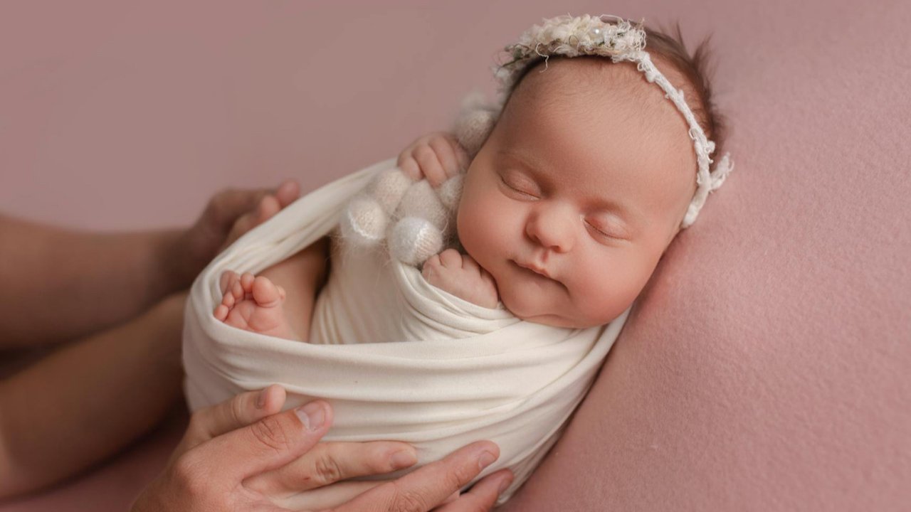 <p>Ilustrasi bayi perempuan. (Photo by Petro Melnychenko from Pexels)</p>