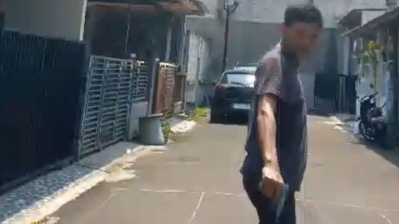 Viral Aksi Koboi Pegawai PN Depok, Todong Senjata ke Warga di Perumahan